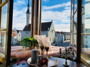 Dream Stay - Main Square Apartments with Picturesque View, Tallinn
